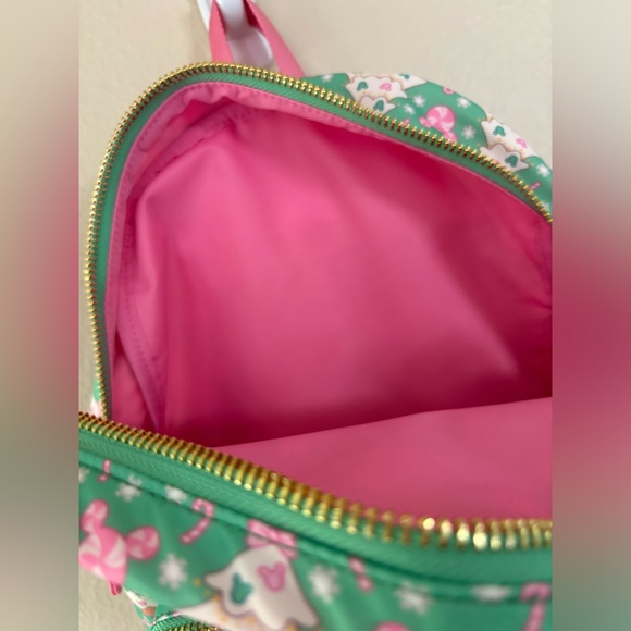 Disney Stoney Clover Christmas Tree Pink and Green Backpack for Child - Picture 10 of 12